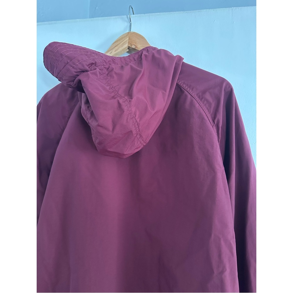 Penfield Men's Maroon Raincoat - Picture 7 of 8